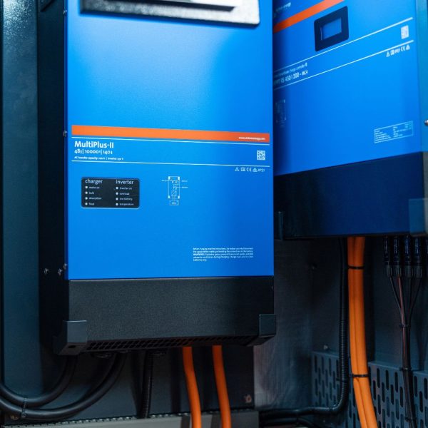 Power Hub 5 | Single Phase 5kVA Standalone Off Grid System - Image 3