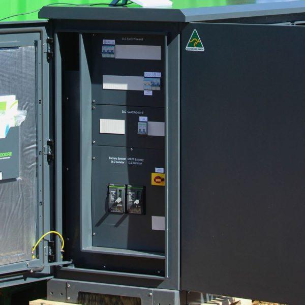 Power Hub 5 | Single Phase 5kVA Standalone Off Grid System - Image 7